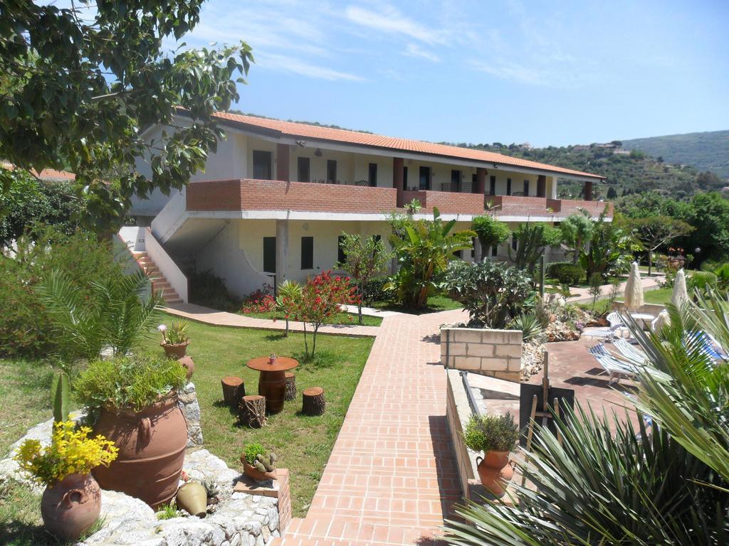 Residence Heaven Ricadi Exterior foto