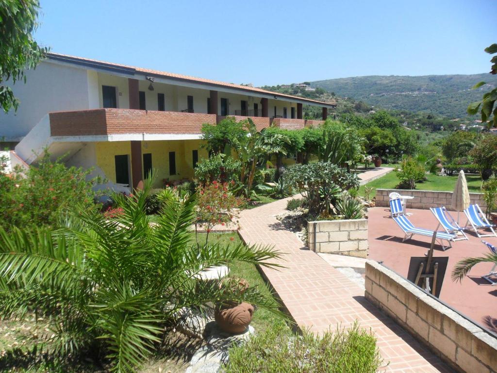 Residence Heaven Ricadi Exterior foto