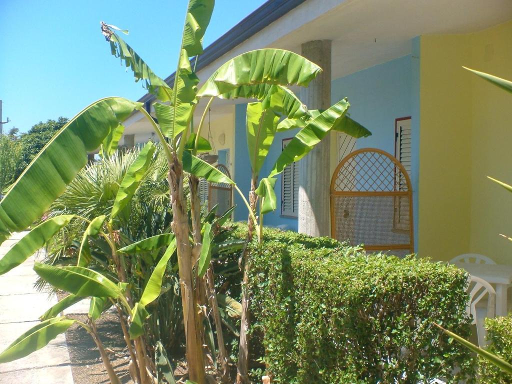 Residence Heaven Ricadi Habitación foto